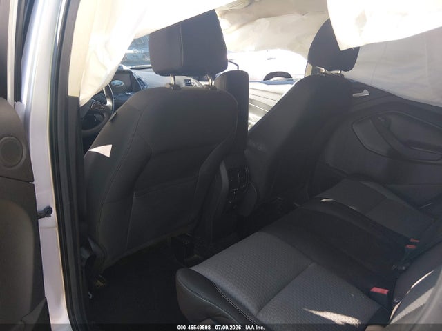 45549598 :رقم المزاد ، 1FMCU0GD1HUE63727 vin ، 2017 Ford Escape Se مزاد بيع