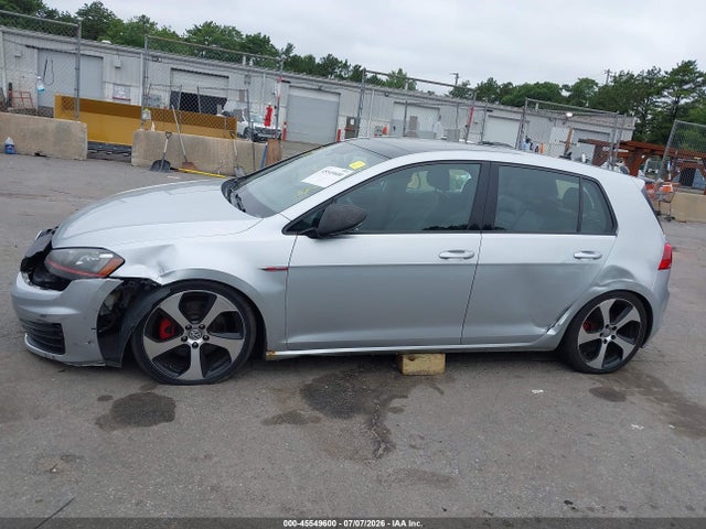 Продаж на аукціоні авто 2015 Volkswagen Golf Gti 2.0t Se 4-door, vin: 3VW5T7AU6FM011045, номер лоту: 45549600