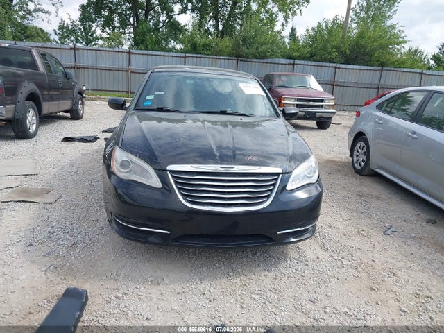 2014 Chrysler 200 Touring მანქანა იყიდება აუქციონზე, vin: 1C3CCBBG3EN106158, აუქციონის ნომერი: 45549616