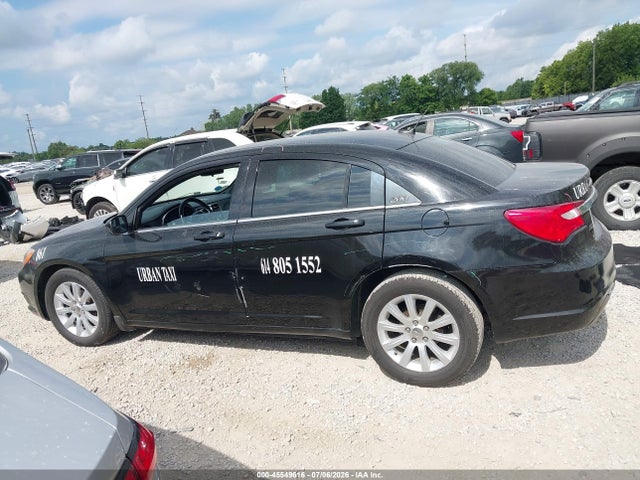2014 Chrysler 200 Touring მანქანა იყიდება აუქციონზე, vin: 1C3CCBBG3EN106158, აუქციონის ნომერი: 45549616