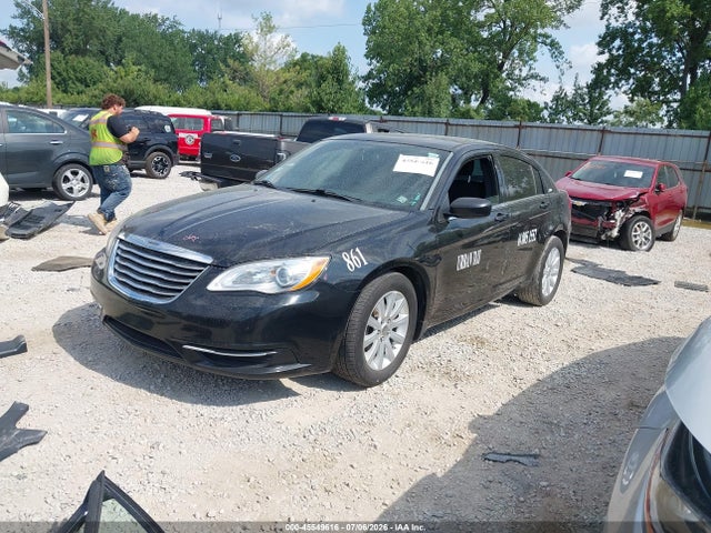 2014 Chrysler 200 Touring მანქანა იყიდება აუქციონზე, vin: 1C3CCBBG3EN106158, აუქციონის ნომერი: 45549616