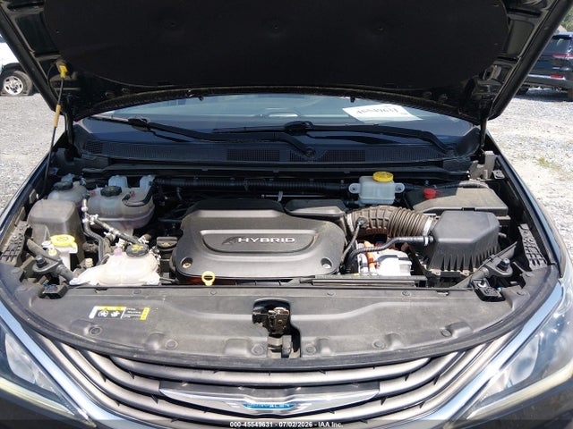45549631 :رقم المزاد ، 2C4RC1H73HR765081 vin ، 2017 Chrysler Pacifica Hybrid Touring Plus مزاد بيع