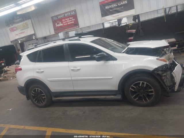 Toyota RAV4 LE 2014 JTMBFREV4ED063747 Image 14