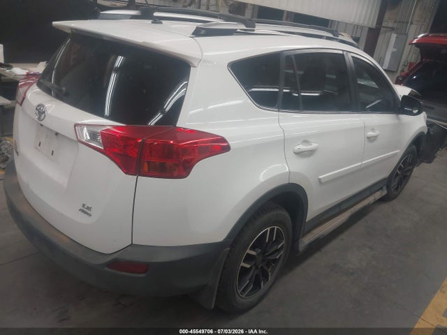 Toyota RAV4 LE 2014 JTMBFREV4ED063747 Image 4