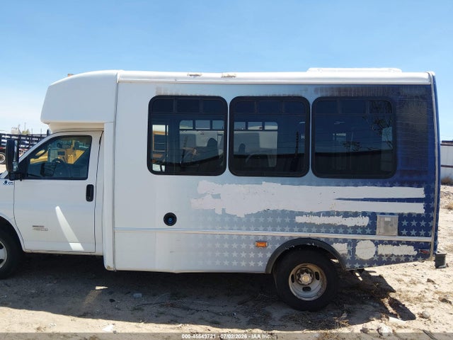 2016 Chevrolet Express Cutaway 4500 Diesel მანქანა იყიდება აუქციონზე, vin: 1GB6GUBL0G1150686, აუქციონის ნომერი: 45549721