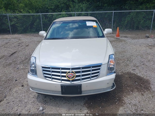 45549742 :رقم المزاد ، 1G6KD57Y38U188218 vin ، 2008 Cadillac Dts 1sc مزاد بيع