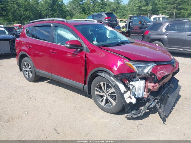 Toyota Rav4 Xle 2018 2T3RFREV6JW844152 Image 1