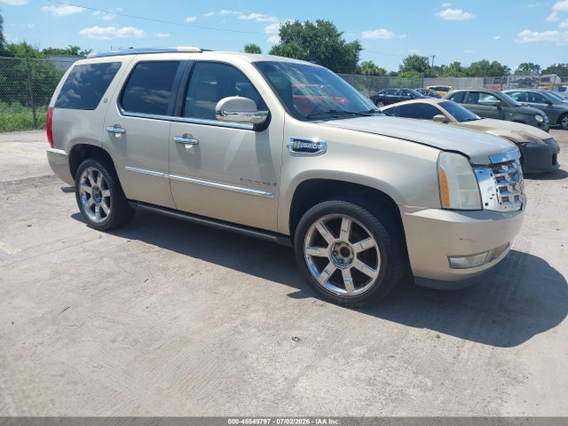 Продажа на аукционе авто 2009 Cadillac Escalade Hybrid Standard, vin: 1GYFC43549R113985, номер лота: 45549797