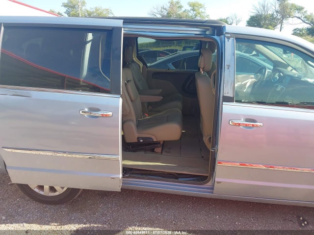 45549811 :رقم المزاد ، 2C4RC1BG2GR255389 vin ، 2016 Chrysler Town & Country Touring مزاد بيع