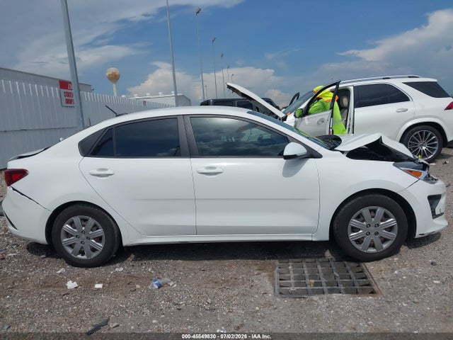 45549830 :رقم المزاد ، 3KPA24AD1ME372547 vin ، 2021 Kia Rio S مزاد بيع