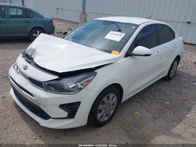 45549830 :رقم المزاد ، 3KPA24AD1ME372547 vin ، 2021 Kia Rio S مزاد بيع