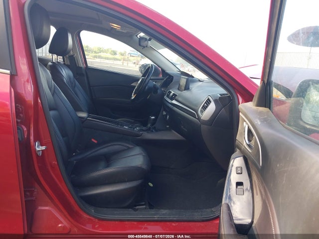 Mazda Mazda3 Touring 2018 JM1BN1V30J1155873 Image 5