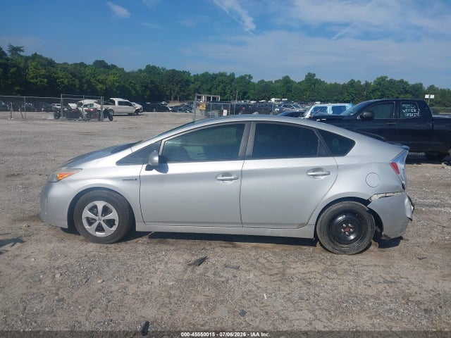 Toyota Prius Three 2015 JTDKN3DU9F0426898 Image 14