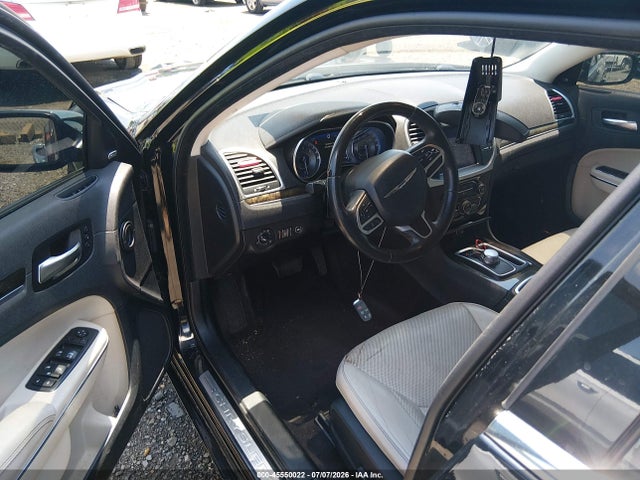 Продажа на аукционе авто 2017 Chrysler 300c, vin: 2C3CCAEG0HH551945, номер лота: 45550022