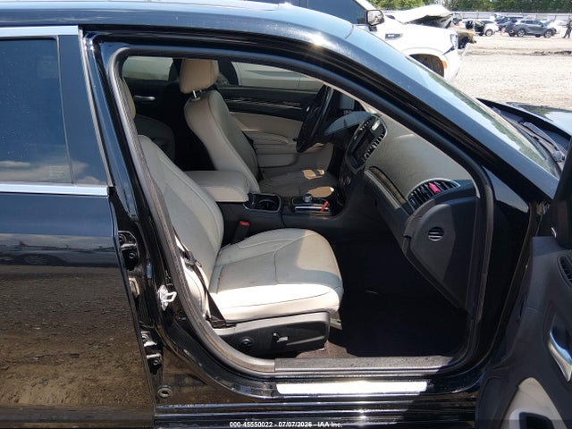 Продажа на аукционе авто 2017 Chrysler 300c, vin: 2C3CCAEG0HH551945, номер лота: 45550022