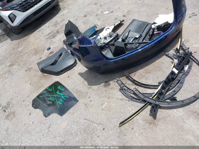 45550043 :رقم المزاد ، 7SAYGDEF1NF562617 vin ، 2022 Tesla Model Y Performance Dual Motor All-wheel Drive مزاد بيع