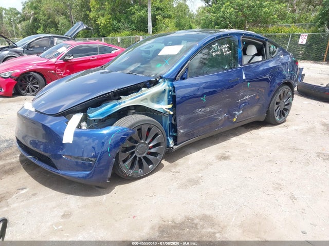 45550043 :رقم المزاد ، 7SAYGDEF1NF562617 vin ، 2022 Tesla Model Y Performance Dual Motor All-wheel Drive مزاد بيع