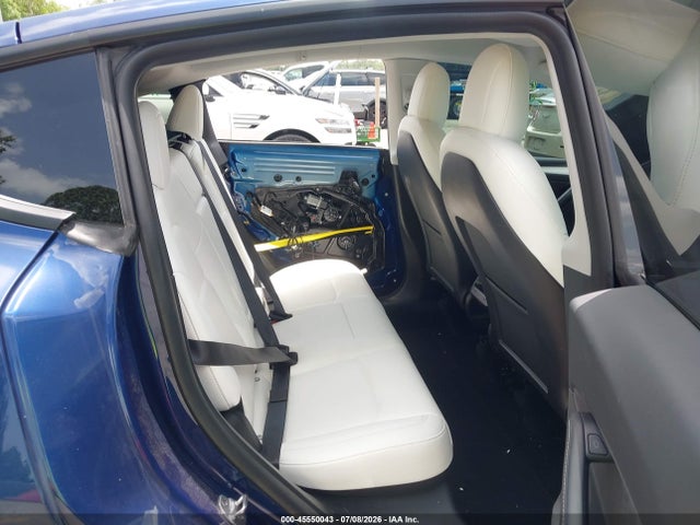 45550043 :رقم المزاد ، 7SAYGDEF1NF562617 vin ، 2022 Tesla Model Y Performance Dual Motor All-wheel Drive مزاد بيع