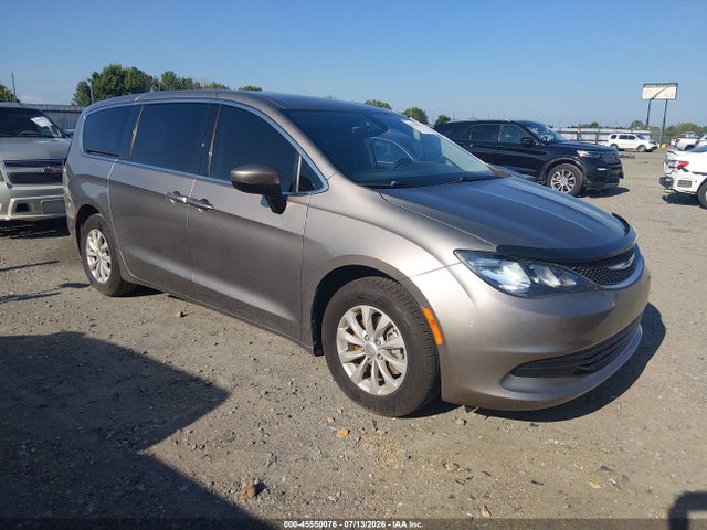 2017 Chrysler Pacifica Touring მანქანა იყიდება აუქციონზე, vin: 2C4RC1DG4HR703288, აუქციონის ნომერი: 45550076