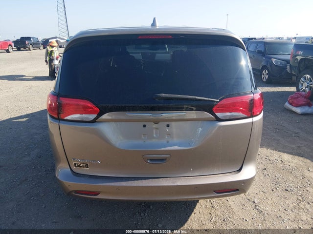 Продажа на аукционе авто 2017 Chrysler Pacifica Touring, vin: 2C4RC1DG4HR703288, номер лота: 45550076