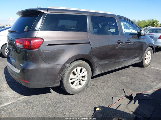 KIA SEDONA LX 2016 KNDMB5C10G6178673 Image 4