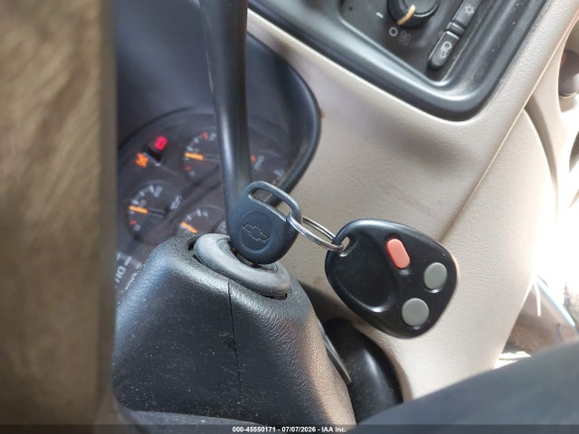 2006 Chevrolet Suburban 1500 Ls მანქანა იყიდება აუქციონზე, vin: 1GNEC16ZX6J170093, აუქციონის ნომერი: 45550171