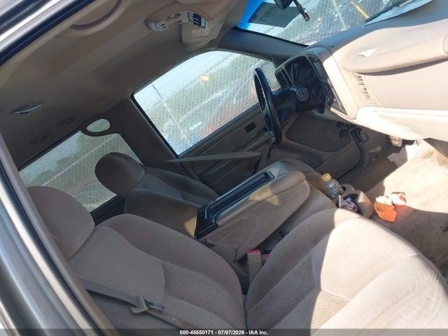 2006 Chevrolet Suburban 1500 Ls მანქანა იყიდება აუქციონზე, vin: 1GNEC16ZX6J170093, აუქციონის ნომერი: 45550171