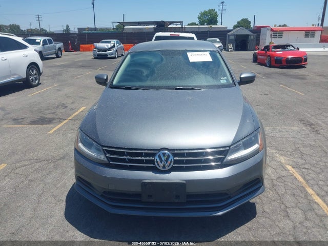 3VW2B7AJ2JM228161 Volkswagen Jetta 1.4t S
