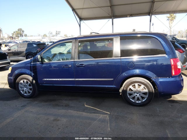2013 Chrysler Town & Country Touring მანქანა იყიდება აუქციონზე, vin: 2C4RC1BG9DR743198, აუქციონის ნომერი: 45550261