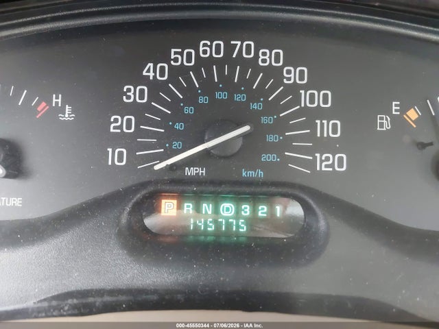 2001 Buick Century Custom მანქანა იყიდება აუქციონზე, vin: 2G4WS52JX11133874, აუქციონის ნომერი: 45550344
