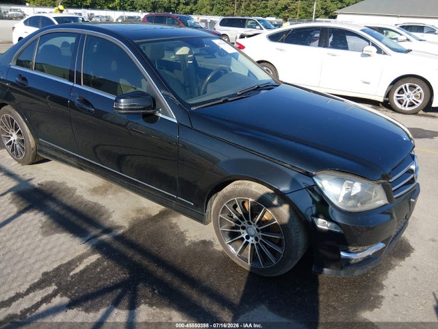 45550398 :رقم المزاد ، WDDGF8AB7EA962203 vin ، 2014 Mercedes-benz C 300 Sport 4matic مزاد بيع