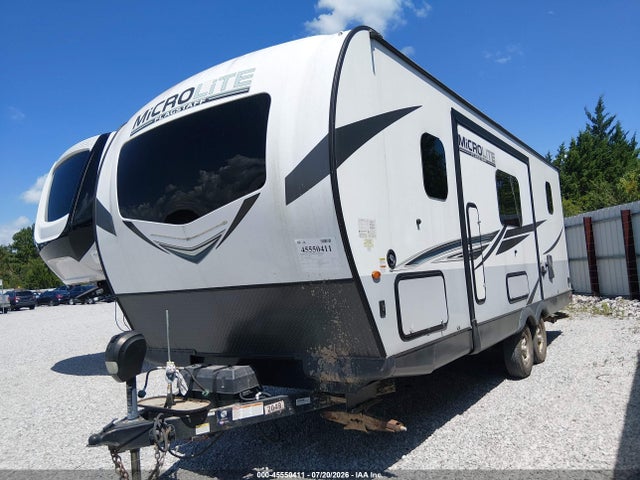 45550411 :رقم المزاد ، 4X4TFLA24MD442883 vin ، 2021 Flagstaff Micro Lite مزاد بيع