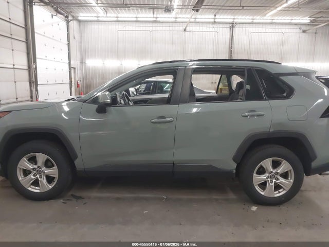 2021 Toyota Rav4 Xle მანქანა იყიდება აუქციონზე, vin: 2T3P1RFV2MW164290, აუქციონის ნომერი: 45550416