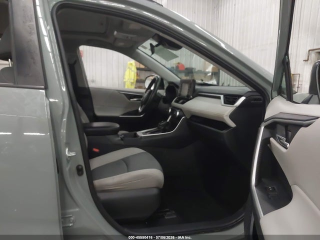2021 Toyota Rav4 Xle მანქანა იყიდება აუქციონზე, vin: 2T3P1RFV2MW164290, აუქციონის ნომერი: 45550416