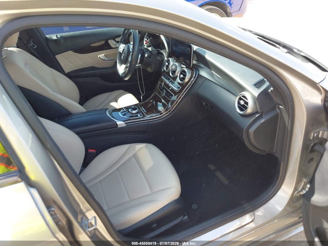 Продажа на аукционе авто 2019 Mercedes-benz C 300, vin: 55SWF8DB8KU312010, номер лота: 45550419