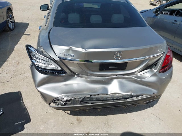 Продажа на аукционе авто 2019 Mercedes-benz C 300, vin: 55SWF8DB8KU312010, номер лота: 45550419