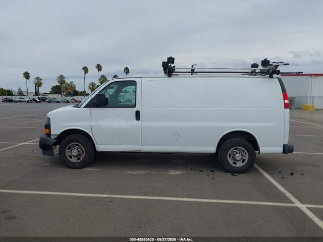 1GCWGAFP9N1138802 Chevrolet Express Cargo Rwd 2500 Regular Wheelbase Wt