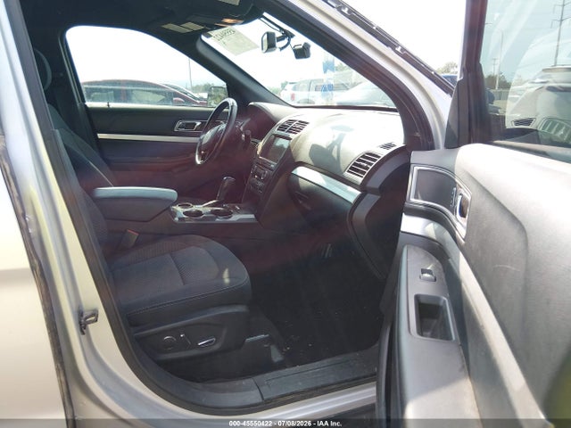 Ford EXPLORER XLT 2017 1FM5K7D84HGD40047 Image 5