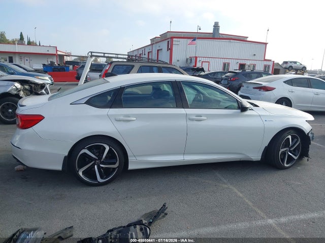 1HGCV3F20NA044981 Honda Accord Hybrid Sport