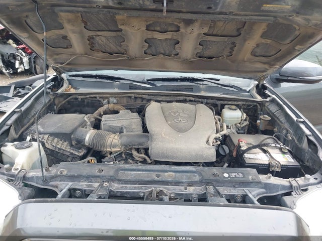 45550489 :رقم المزاد ، 5TFCZ5AN7JX143336 vin ، 2018 Toyota Tacoma Trd Off Road مزاد بيع