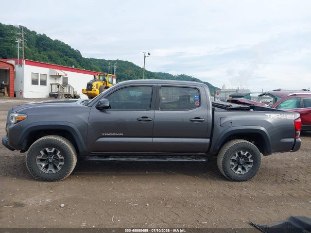45550489 :رقم المزاد ، 5TFCZ5AN7JX143336 vin ، 2018 Toyota Tacoma Trd Off Road مزاد بيع