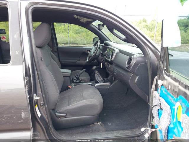 45550489 :رقم المزاد ، 5TFCZ5AN7JX143336 vin ، 2018 Toyota Tacoma Trd Off Road مزاد بيع
