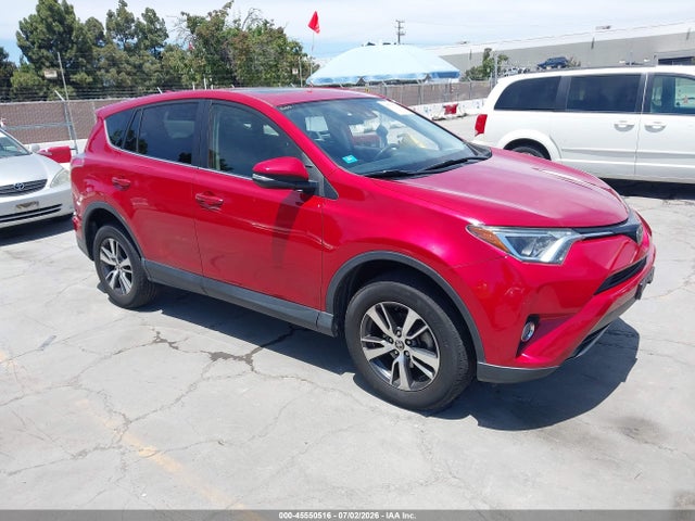 Auction sale of the 2017 Toyota Rav4 Xle, vin: JTMWFREV9HJ146680, lot number: 45550516