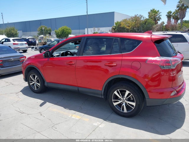 Auction sale of the 2017 Toyota Rav4 Xle, vin: JTMWFREV9HJ146680, lot number: 45550516