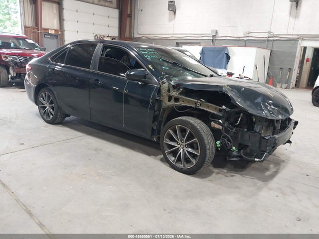 45550551 :رقم المزاد ، 4T1BF1FK3FU921292 vin ، 2015 Toyota Camry Xse مزاد بيع