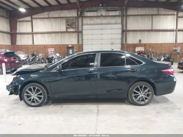 45550551 :رقم المزاد ، 4T1BF1FK3FU921292 vin ، 2015 Toyota Camry Xse مزاد بيع
