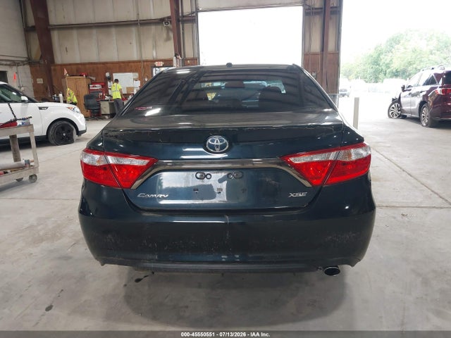 45550551 :رقم المزاد ، 4T1BF1FK3FU921292 vin ، 2015 Toyota Camry Xse مزاد بيع