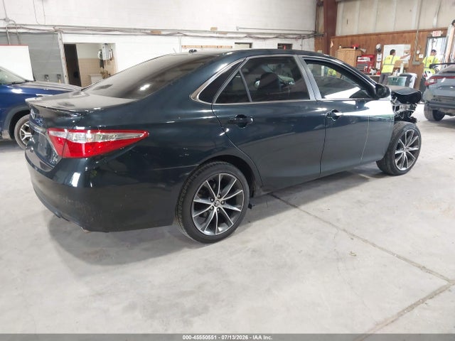 45550551 :رقم المزاد ، 4T1BF1FK3FU921292 vin ، 2015 Toyota Camry Xse مزاد بيع