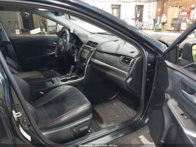 45550551 :رقم المزاد ، 4T1BF1FK3FU921292 vin ، 2015 Toyota Camry Xse مزاد بيع