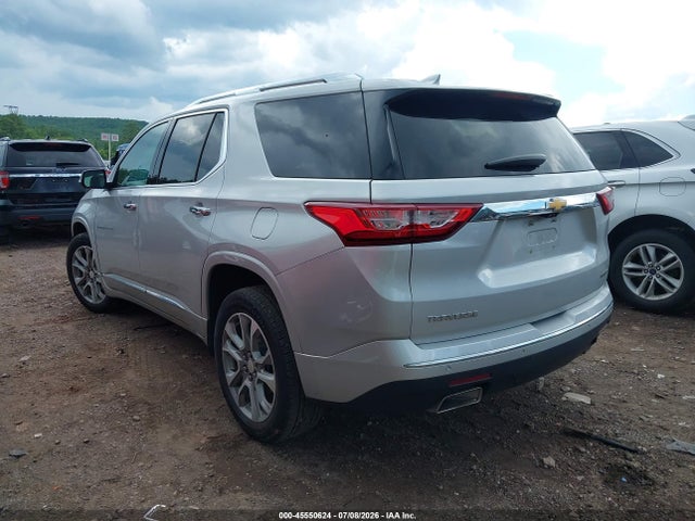 Продаж на аукціоні авто 2021 Chevrolet Traverse Fwd Premier, vin: 1GNERKKW7MJ100676, номер лоту: 45550624